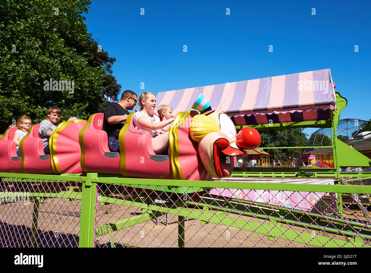 Clown Coaster al Wicksteed Park il secondo più antico Parco a Tema il Regno Unito Kettering Northamptonshire Foto Stock