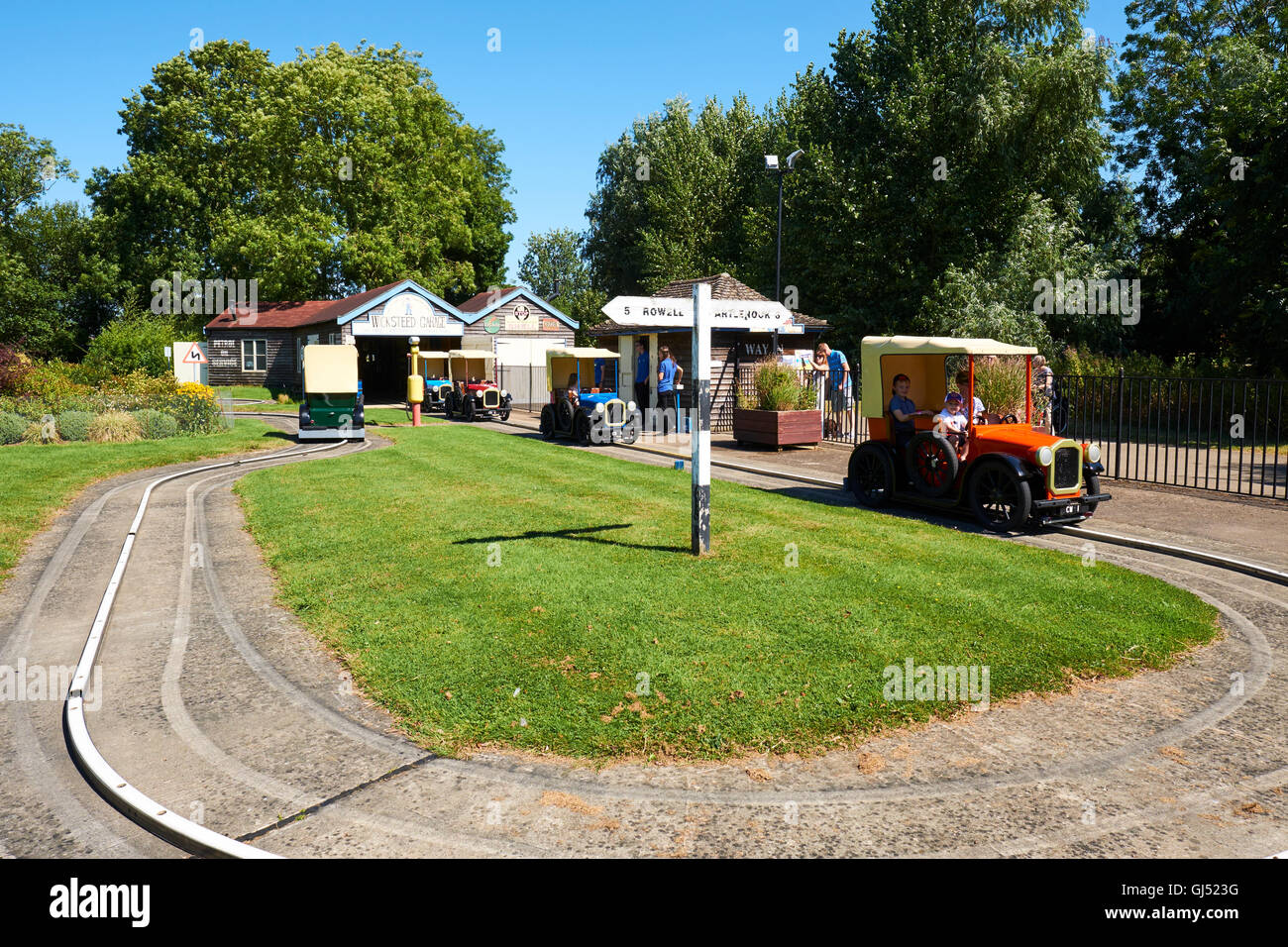 Signor Wicksteed Auto a Wicksteed Park il secondo più antico Parco a Tema il Regno Unito Kettering Northamptonshire Foto Stock