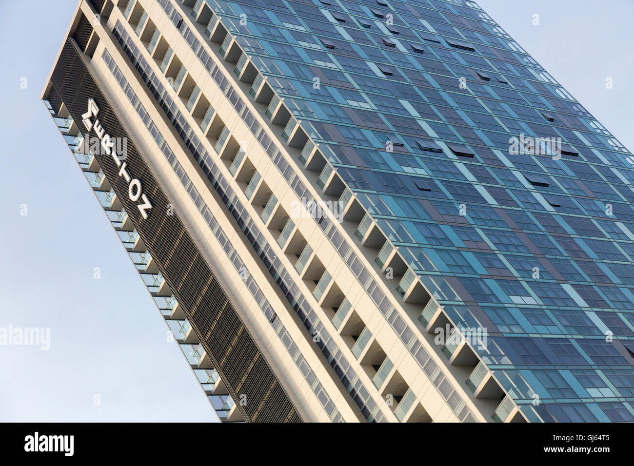 Il Meriton, principale sviluppatore australiano, con diritti di denominazione su uno di loro ha sviluppato le torri residenziali in Chastwood,North Sydney Foto Stock