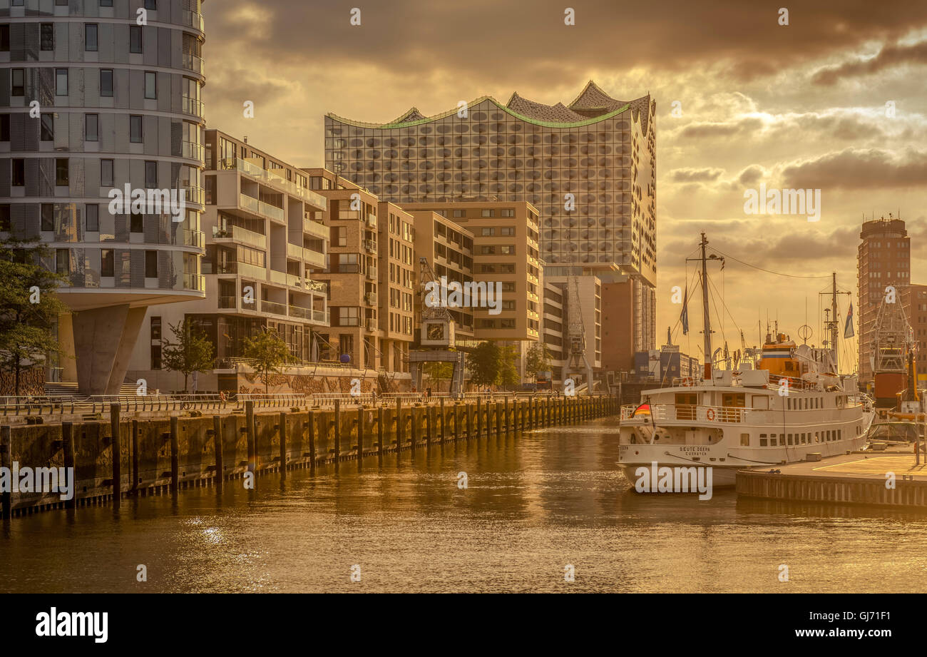 Germania, Amburgo, HafenCity, 'Magellan-Terrassen', 'sandtorkai', 'sandtorhafen' (porto) Foto Stock