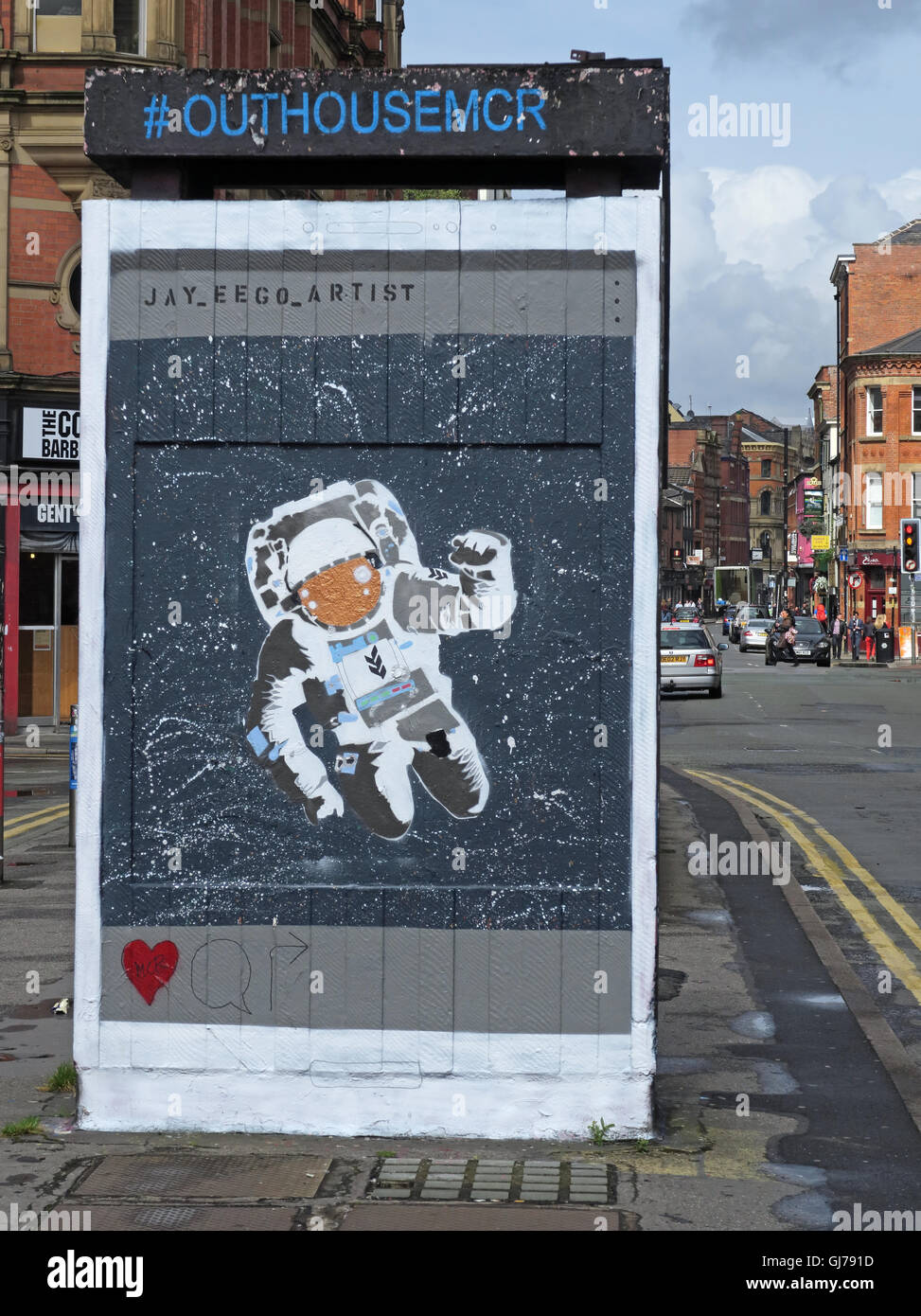 Northern Quarter Arte in Piazza Stevenson Manchester, Regno Unito - Parete Graffiti agosto2016 OUTHOUSEMCR Foto Stock