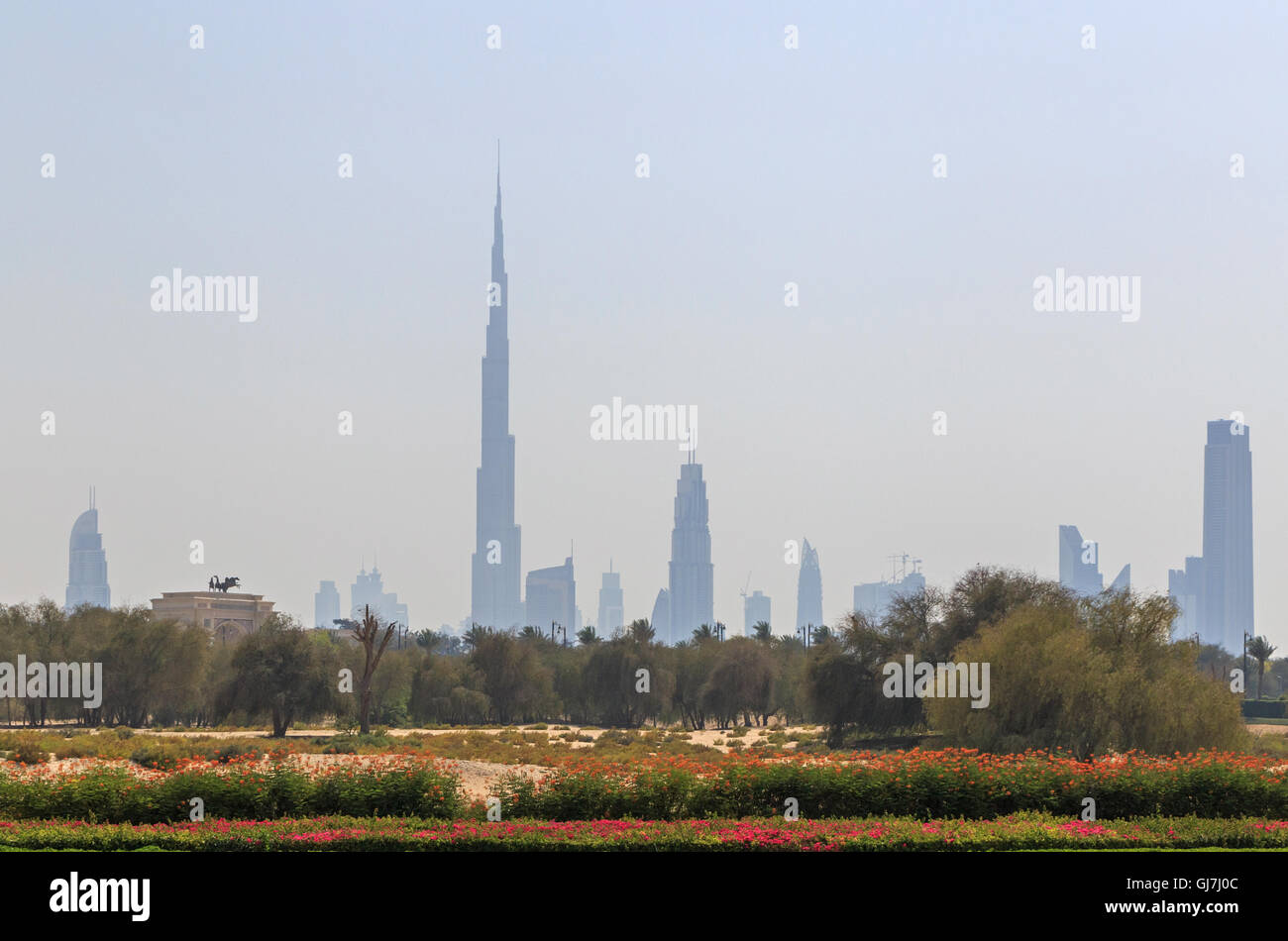 Paesaggio urbano del quartiere centrale di Dubai Foto Stock