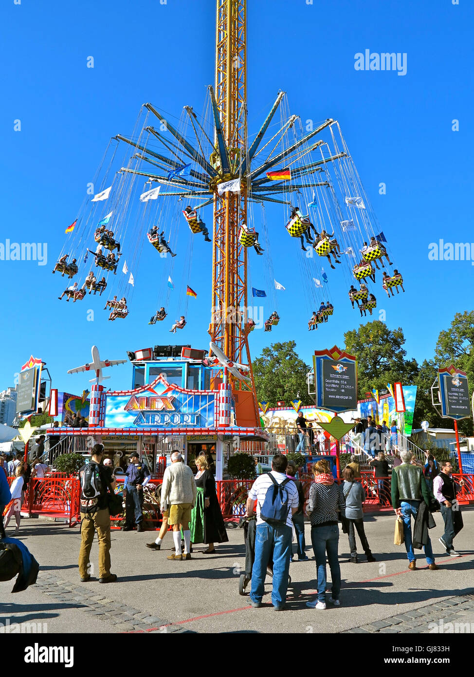 Germania, Fairground Ride, Monaco di Baviera, Baviera, Oktoberfest nel 2015, Theresienwiese Foto Stock