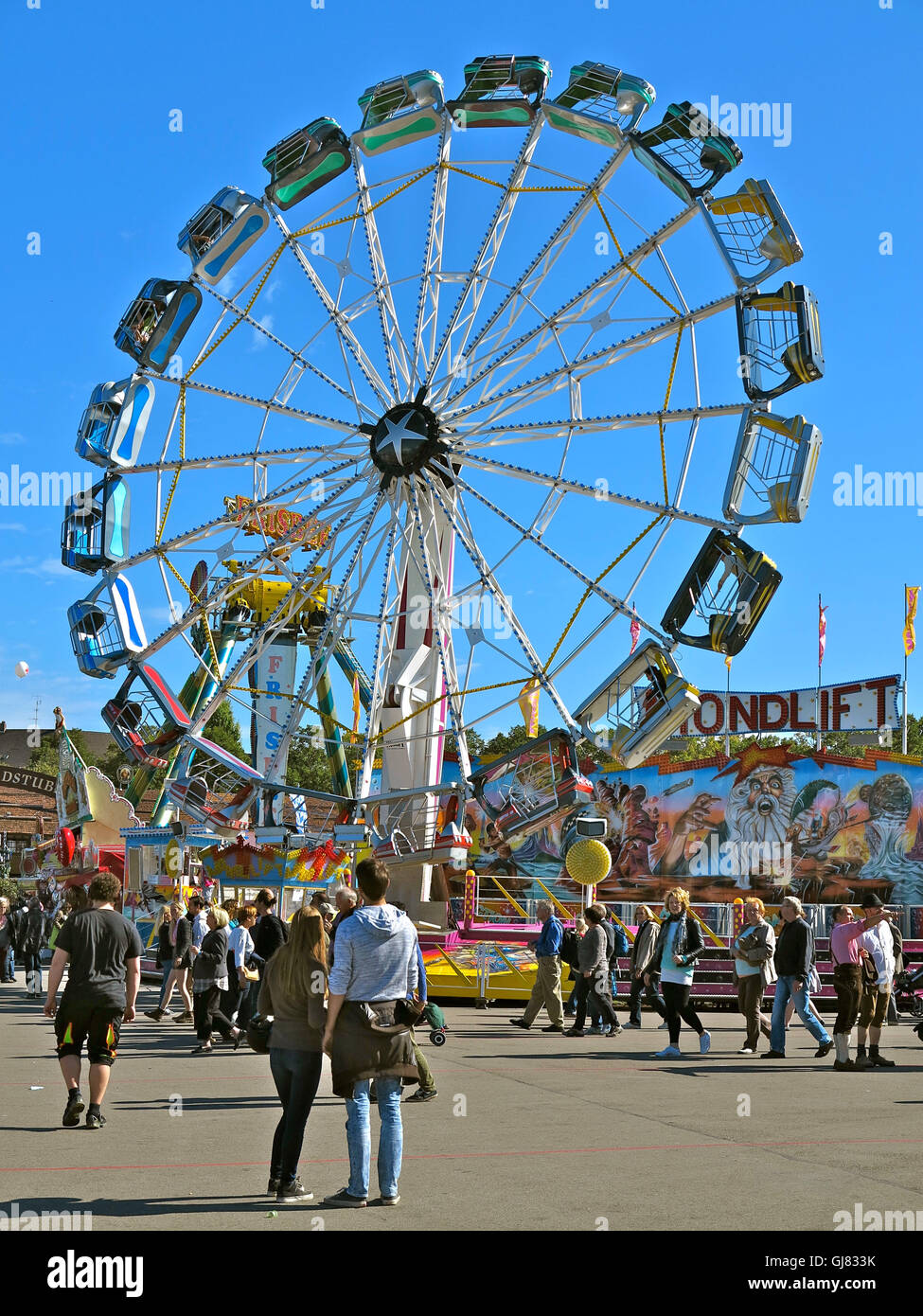 Germania, Fairground Ride, 'Mondlift', Monaco di Baviera, Baviera, Oktoberfest nel 2015, Theresienwiese Foto Stock