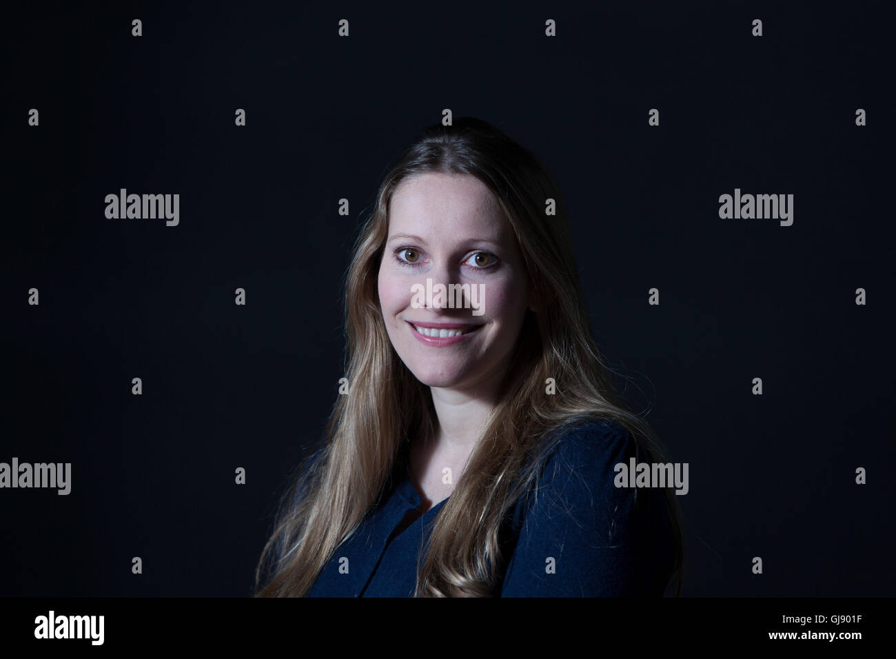 Edinburgh, Regno Unito. 14 Ago, 2016. Edinburgh International Book Festival 2° giorno. Edinburgh International Book Festival avrà luogo a Charlotte Square Gardens. Edimburgo. Foto di Laura Bates. Credito: pak@ Mera/Alamy Live News Foto Stock