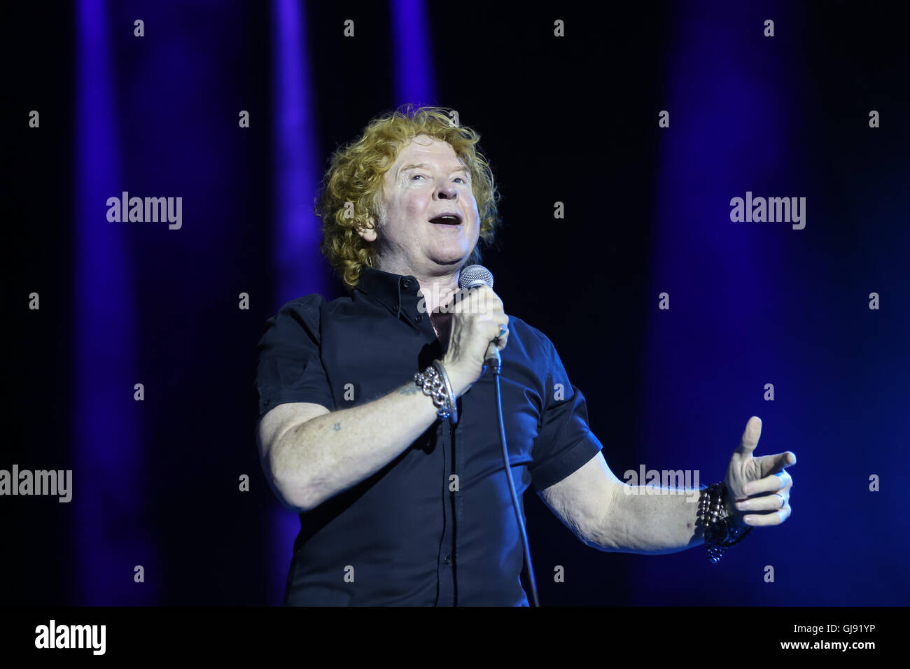 Betley, Cheshire, Regno Unito. 14 Ago, 2016. Simply Red eseguire live a corte Betley Farm come parte del Betley concerti. Credito: Simon Newbury/Alamy Live News Foto Stock