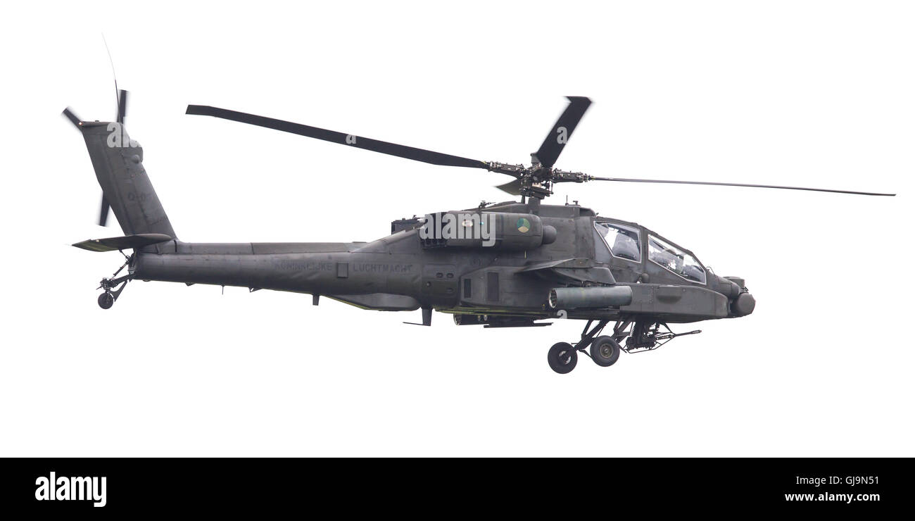 LEEUWARDEN, PAESI BASSI - giu 11, 2016: Boeing AH-64 attacco Apache elicottero volando una demo durante il Royal Netherlands Air Foto Stock