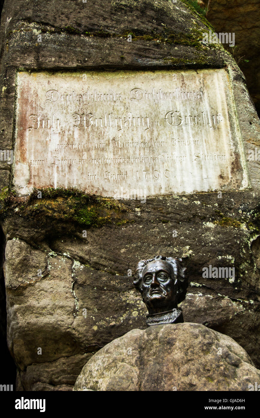 "Adersbach', Adršpach-Teplice Rocks, città di roccia, monumento di Goethe, busto Foto Stock