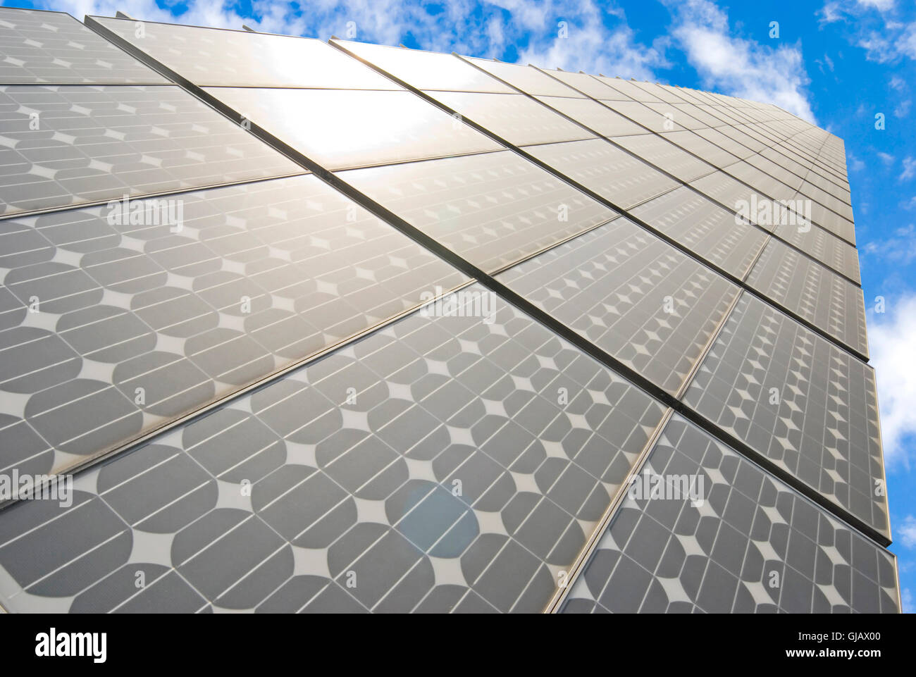 Serie di pannelli di energia solare Foto Stock