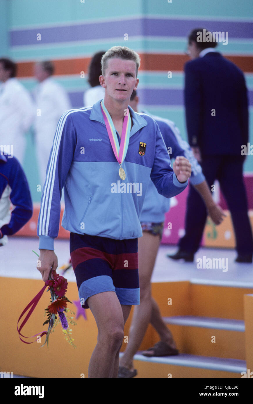 California - Los Angeles - 1984 giochi olimpici estivi. Uomini di nuoto. Michael Gross, Germania Ovest, 200m freestyle, medaglia d'oro Foto Stock