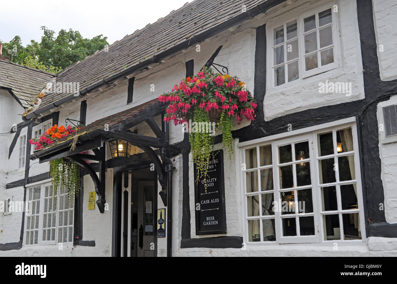 Il Pickering Arms pub, Thelwall, Warrington, Cheshire, North West England, Regno Unito , WA4 2SU Foto Stock