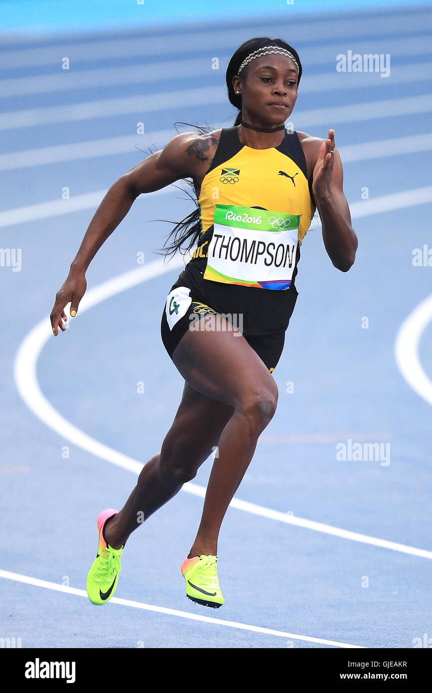 La Giamaica nella Elaine Thompson in azione durante il calore 4 delle donne del 200m Round 1 presso lo Stadio Olimpico al decimo giorno del Rio Giochi Olimpici, Brasile. Foto Stock