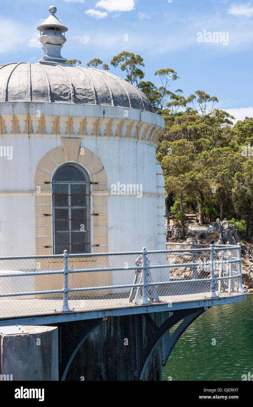 Mundaring Weir vicino a Perth in Australia occidentale estate shot carenza d'acqua. Foto Stock