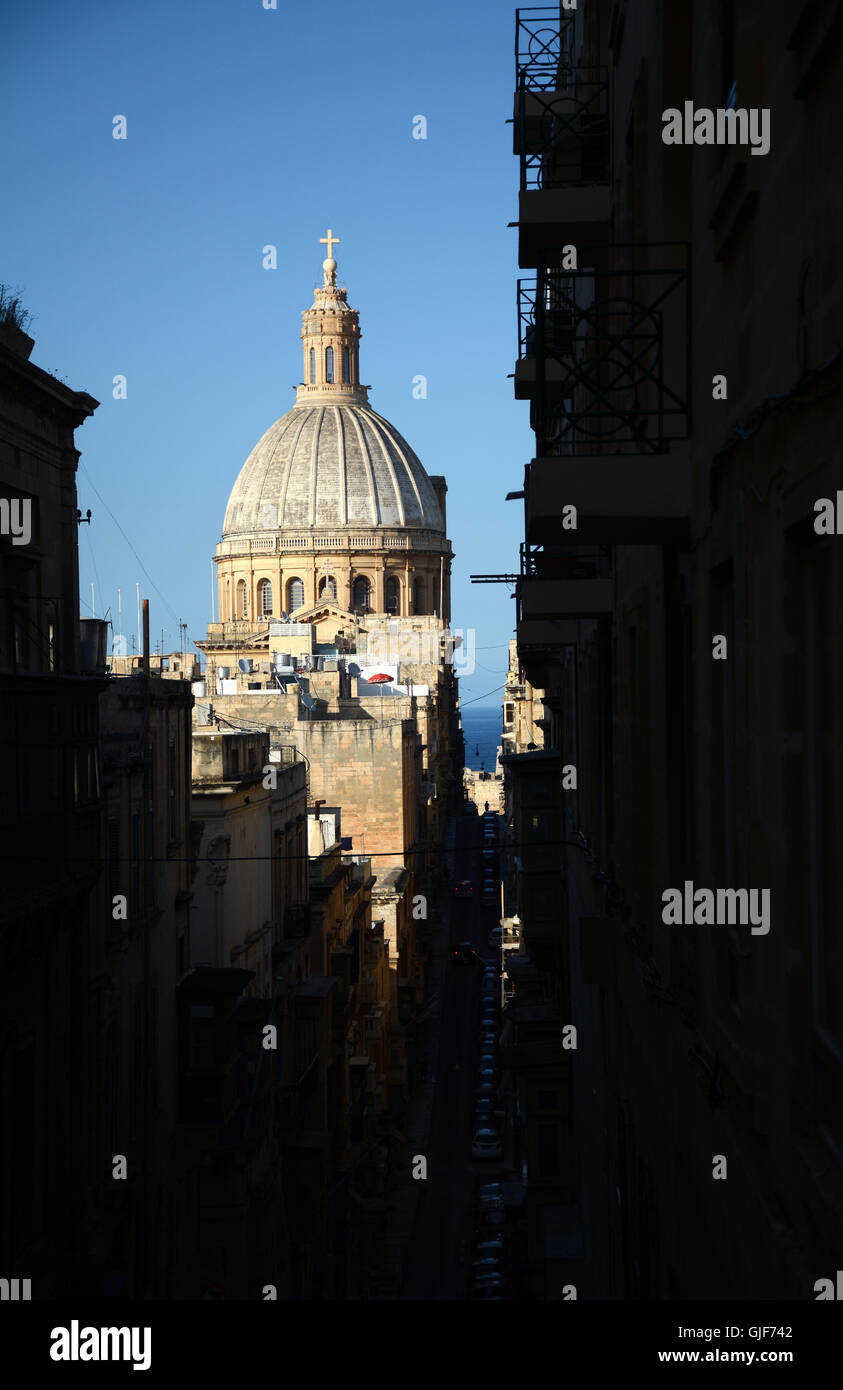 La Valletta Malta - chiesa carmelitana dome Foto Stock