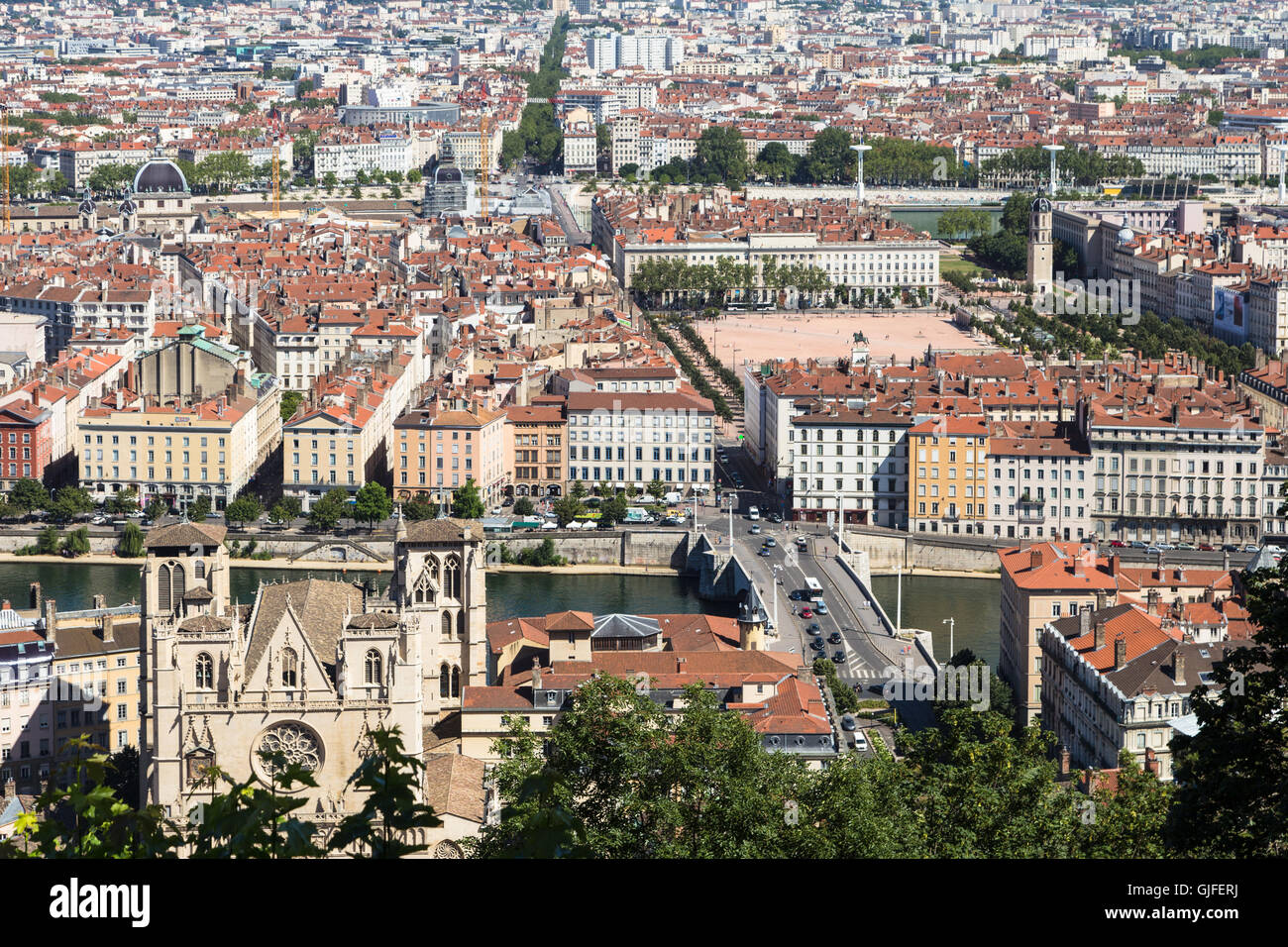 Vista aerea di Lione, la terza città più grande in Francia con il fiume Rodano passa attraverso il suo centro hitoric Foto Stock