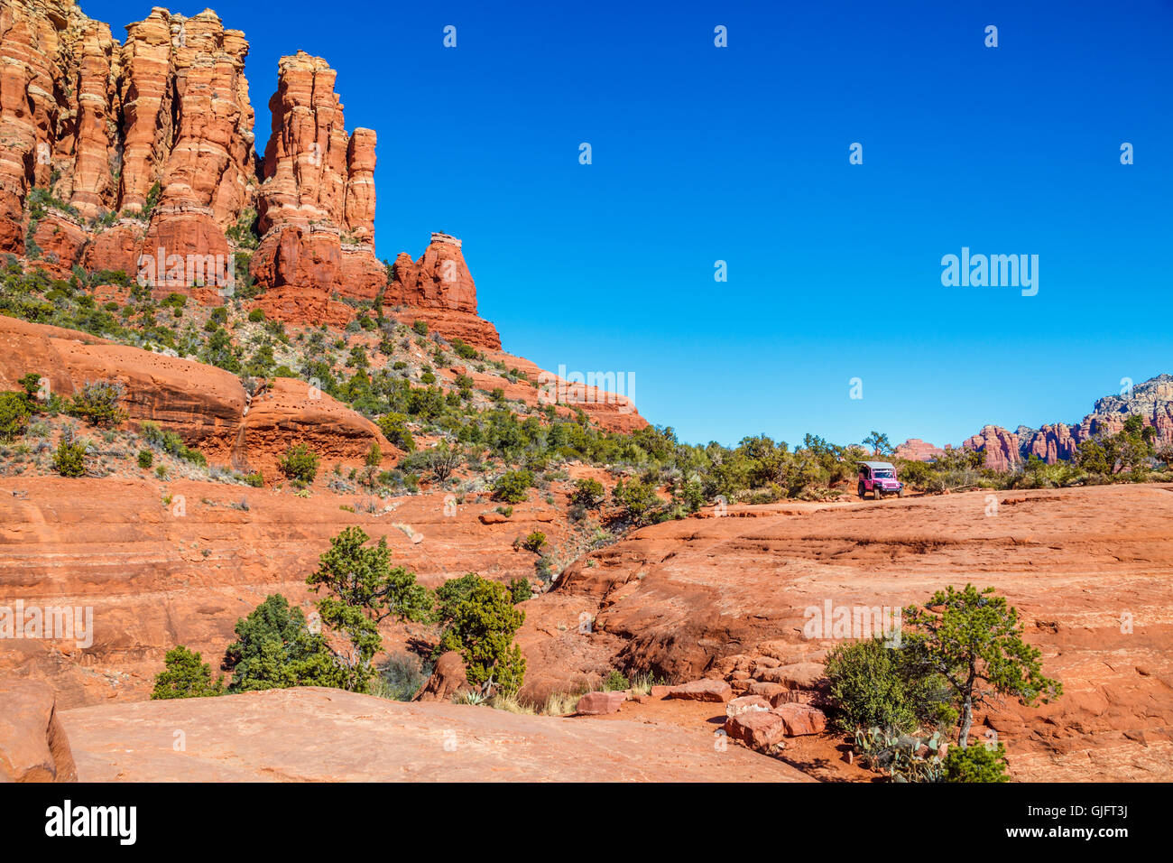 Pink Jeep dal punto di pollo in Sedona Foto Stock