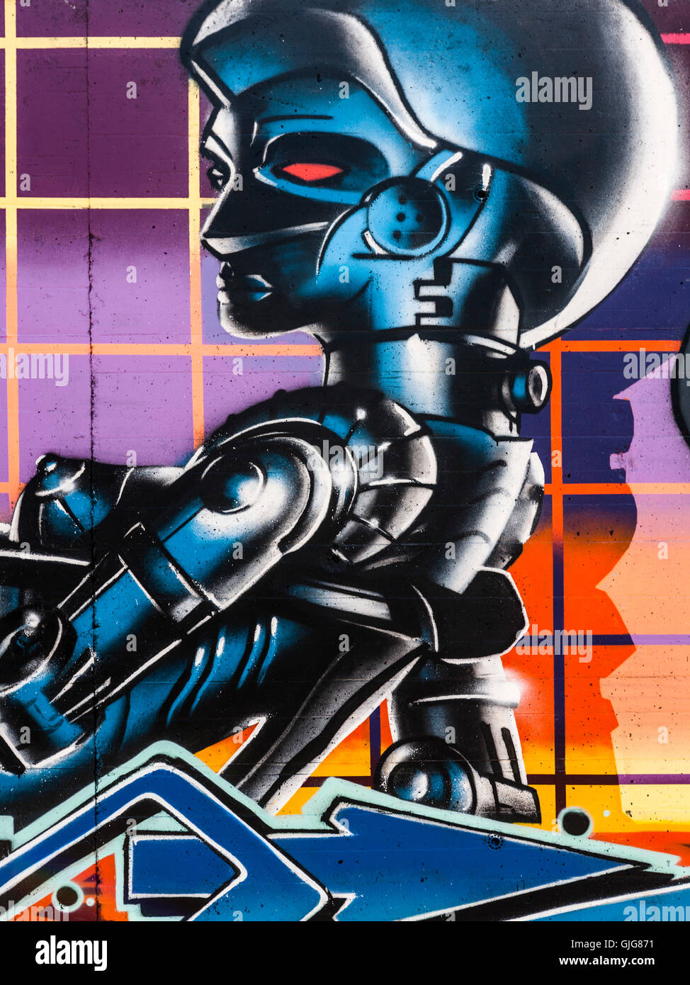 Dettaglio di un robot graffiti dipinta su un muro, Friedrichshain di Berlino, Germania. Foto Stock