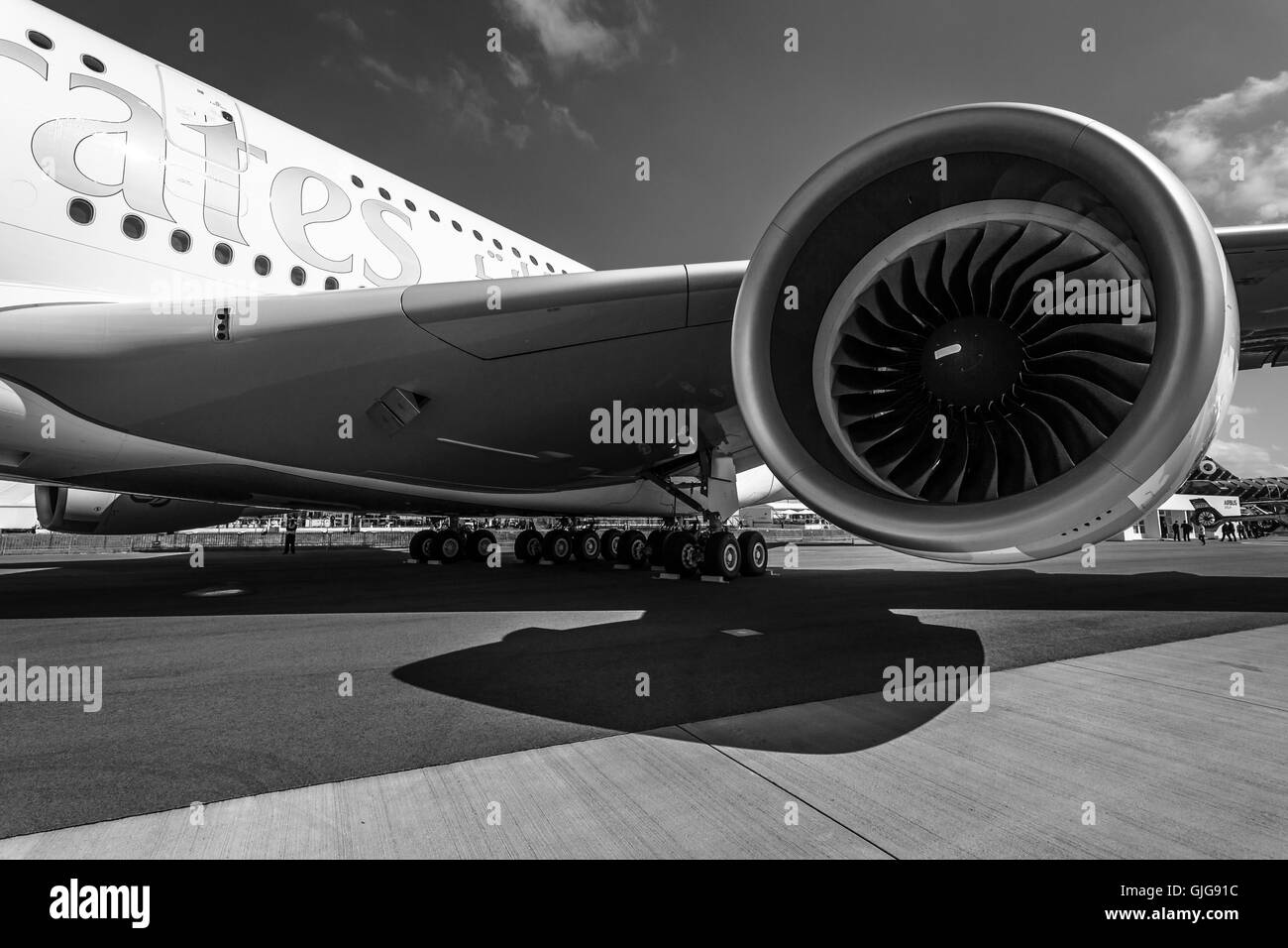 Dettaglio del parafango e un motore turbofan 'Engine Alliance GP7000' di aeromobili più grandi del mondo - Airbus A380. Foto Stock