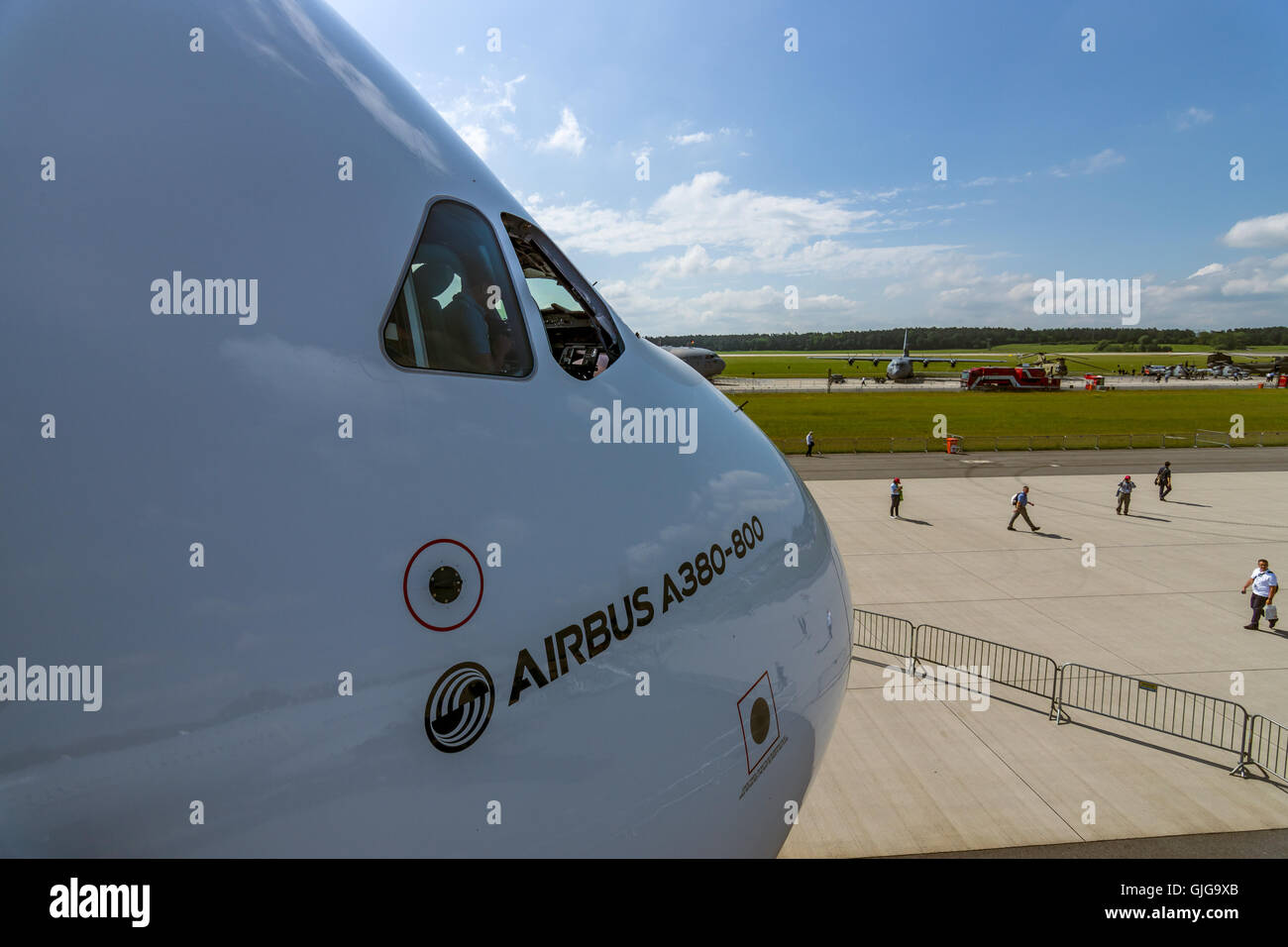 Frammento del più grande aereo di linea di passeggeri nel mondo Airbus A380-800. Emirates Airline. Foto Stock