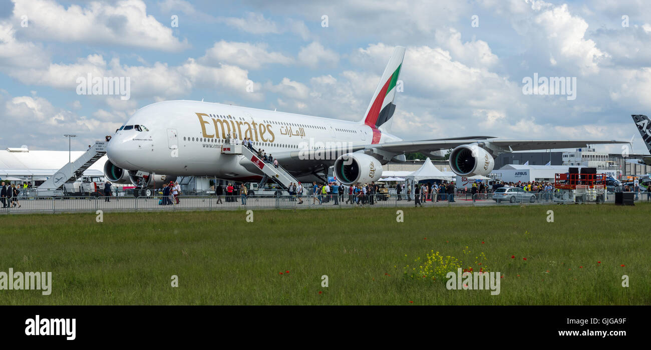 Il più grande aereo di linea di passeggeri nel mondo Airbus A380-800. Emirates Airline. Foto Stock