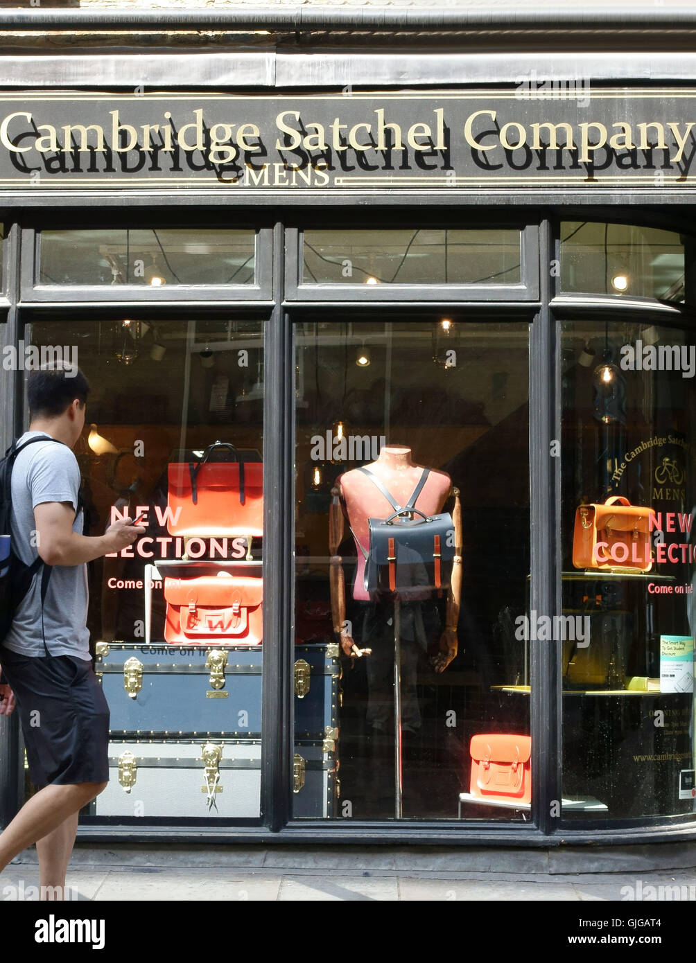 Il Cambridge sacchetta Company shop per uomini in Covent Garden, Londra Centrale Foto Stock