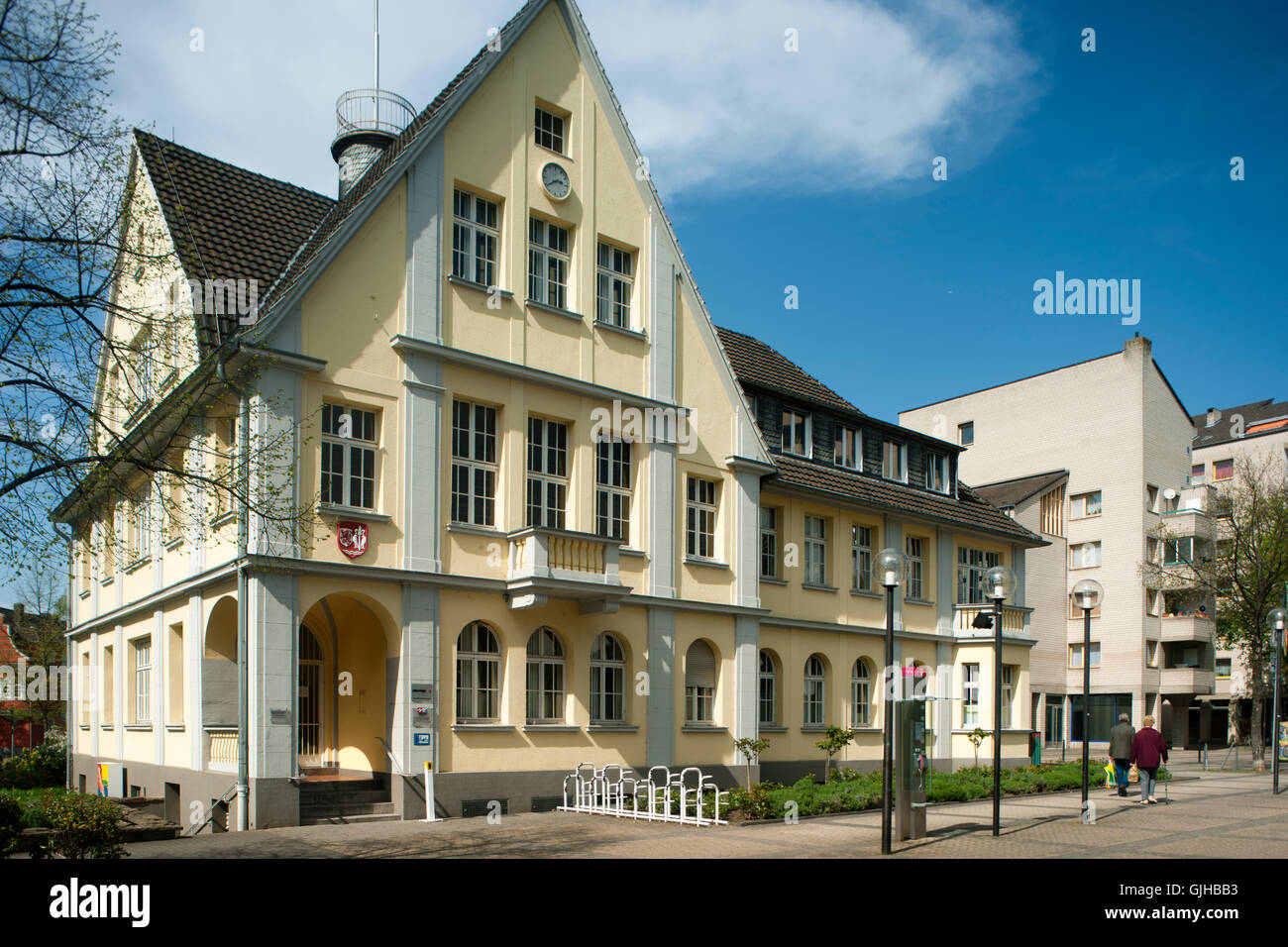 Deutschland, NRW, Wesseling, Bahnhofstrasse, Altes Rathaus von 1912. Geplant wurde das Rathaus vom Wesselinger Architekten Foto Stock