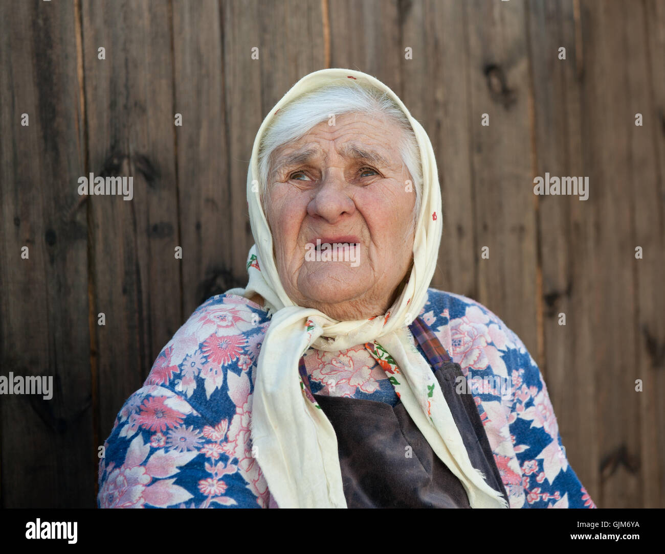 Il vecchio donna età 84 anni Foto Stock