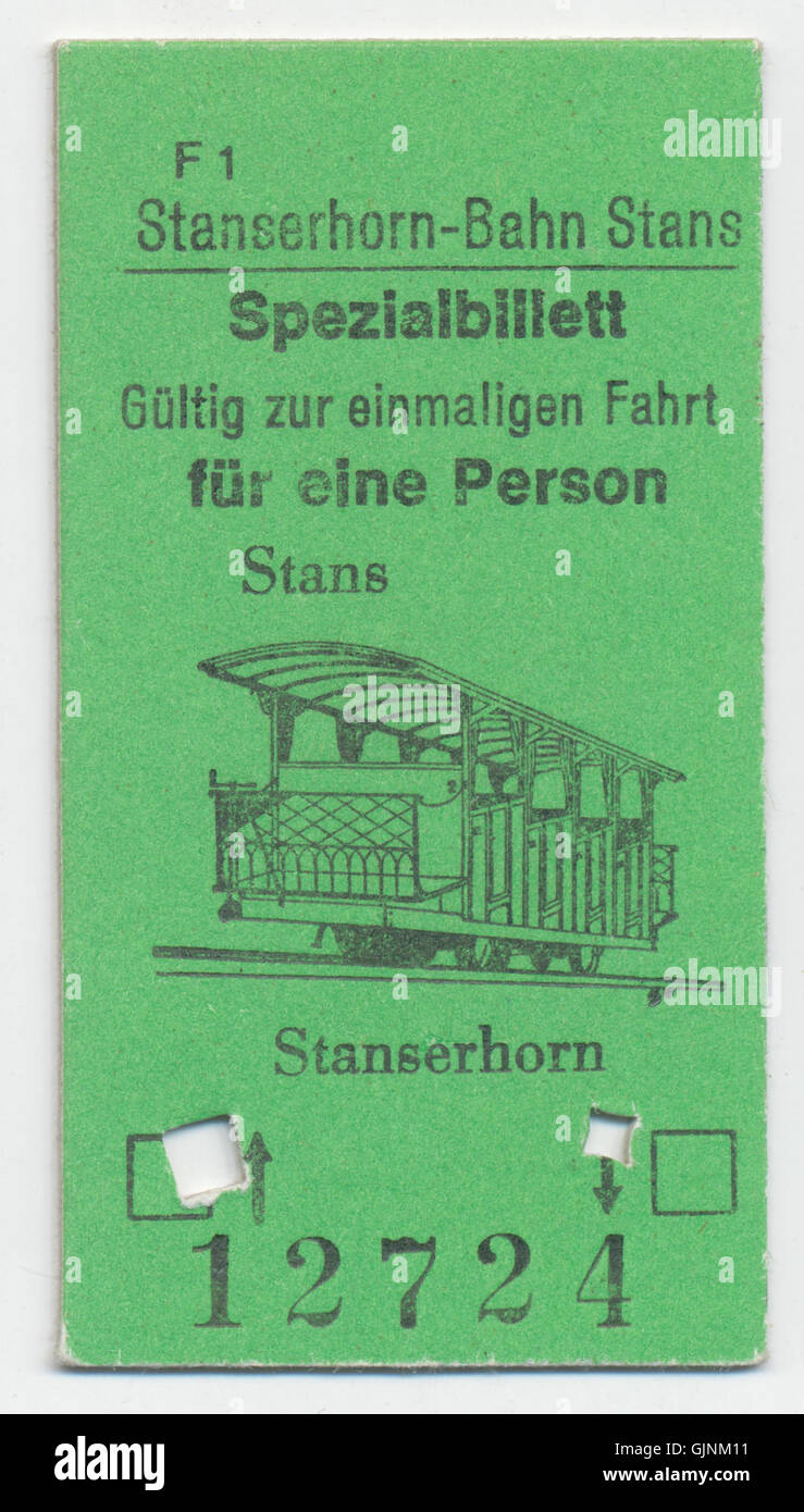 Questo biglietto specializzato, noto come 'Spezialbillett', è un mezzo di trasporto storico dei primi anni del XX secolo, spesso utilizzato per percorsi o servizi specifici all'interno di una regione. Riflette l'approccio di eraâ per la biglietteria e i trasporti pubblici. Foto Stock