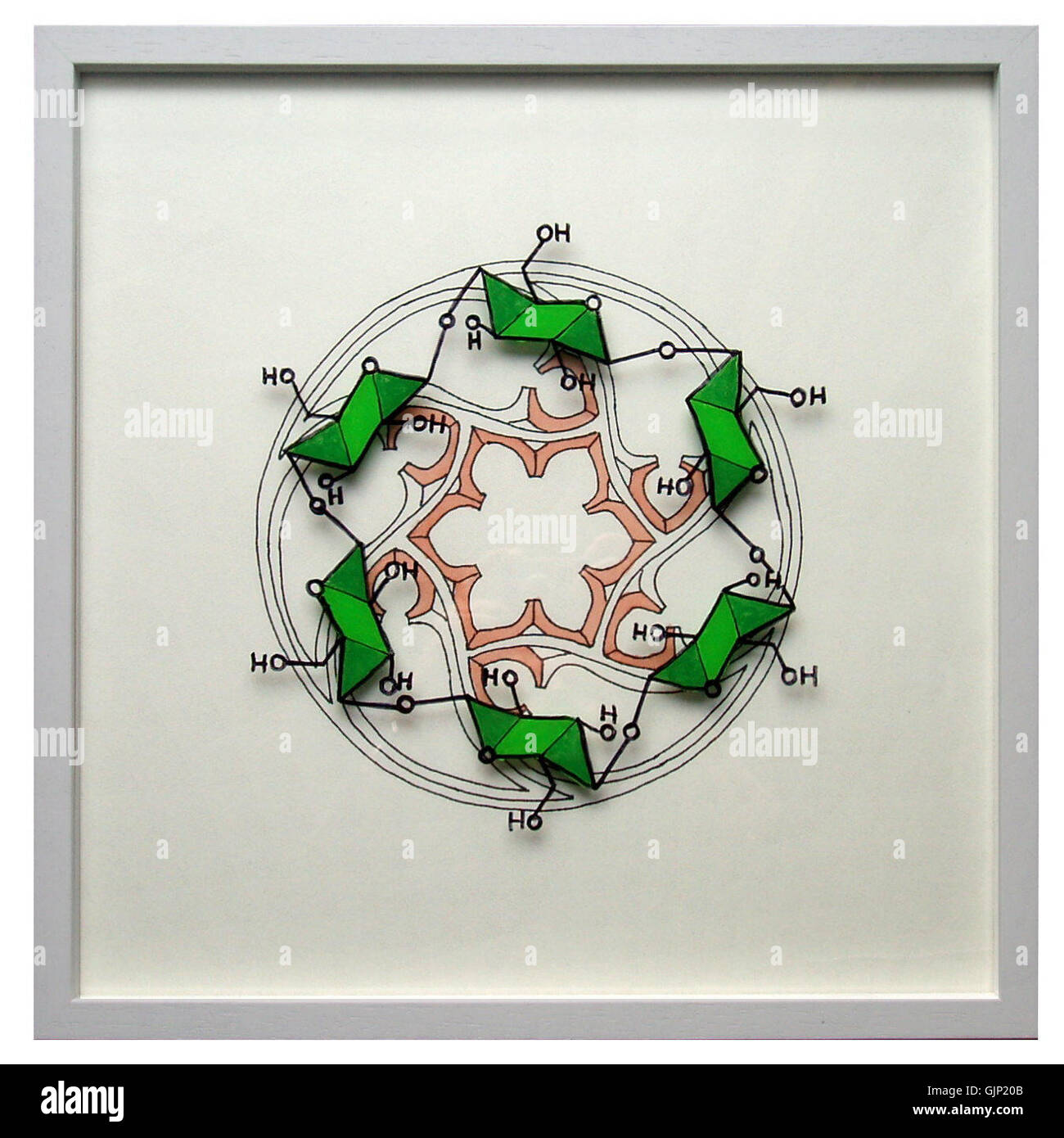 Questa opera d'arte mostra Hinterglasmalerei, una forma tradizionale di pittura su vetro, con un design basato sulla ciclodestrina, una complessa molecola di zucchero. Il pezzo mette in evidenza la fusione tra scienza e arte in un mezzo unico. Foto Stock