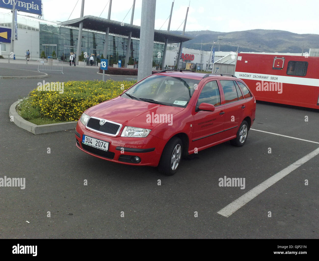 Una fotografia del 7 settembre 2010, che cattura i soccorritori nella sede olimpica, che documenta un evento di pubblica sicurezza. Foto Stock