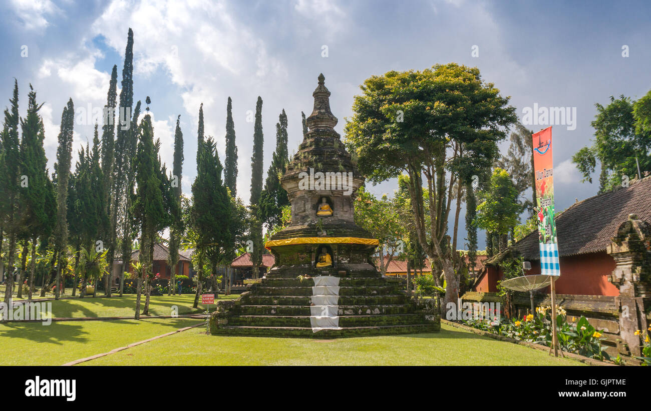 Un Tempio Buddista per motivi di pura Ulun Danu Bratan su Bali Foto Stock