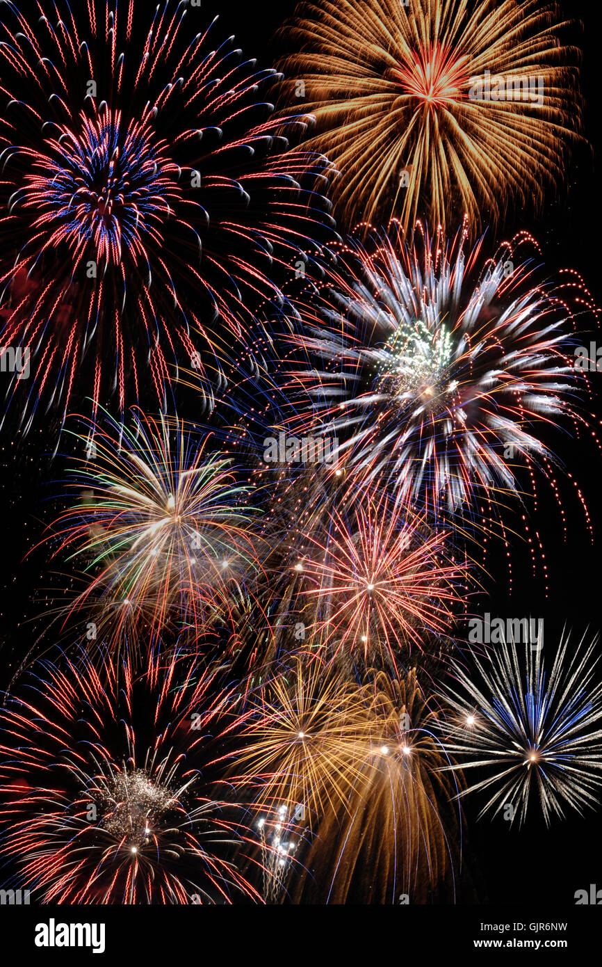Fuochi d'artificio del nuovo anno silvestro anno nuovo Foto Stock