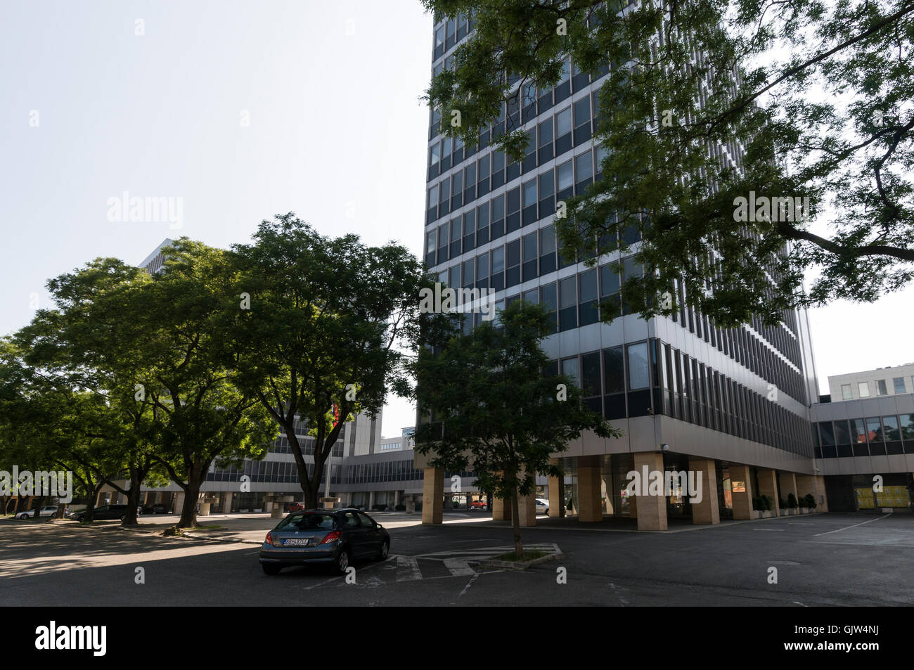 Ministero del Lavoro e degli affari sociali e della famiglia - Ministerstvo práce, sociálnych vecí a rodiny a Spitalska, Bratislava Bratisl Foto Stock