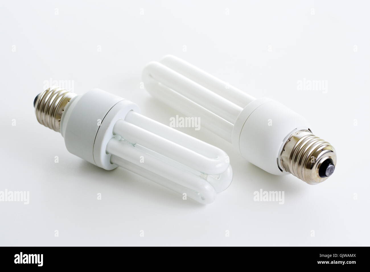 Due lampade a basso consumo energetico Foto Stock