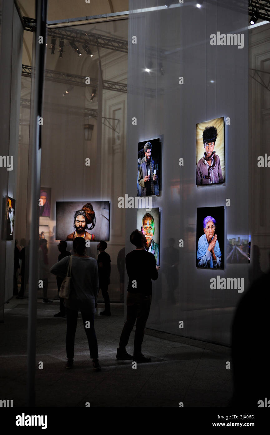 Steve McCurry foto-mostra a Torino, Piemonte, Italia - Il mondo di Steve McCurry Foto Stock