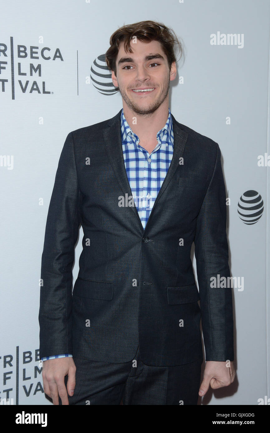 2016 Tribeca Film Festival - "Re Cobra' - Premiere con: RJ Mitte dove: New York, Stati Uniti quando: 16 Apr 2016 Foto Stock