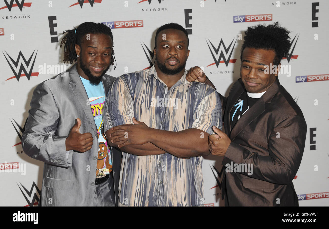 Varie celebrità frequentare WWE Raw VIP pre-party con: Kofi Kingston Big E Langston Xavier boschi dove: Londra, Regno Unito quando: 18 Apr 2016 Foto Stock