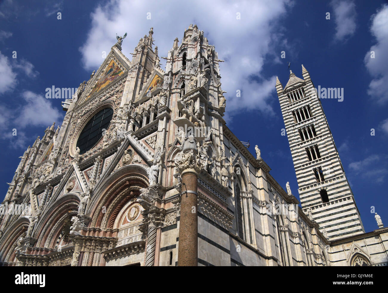 Cattedrale di marmo in toscana Foto Stock