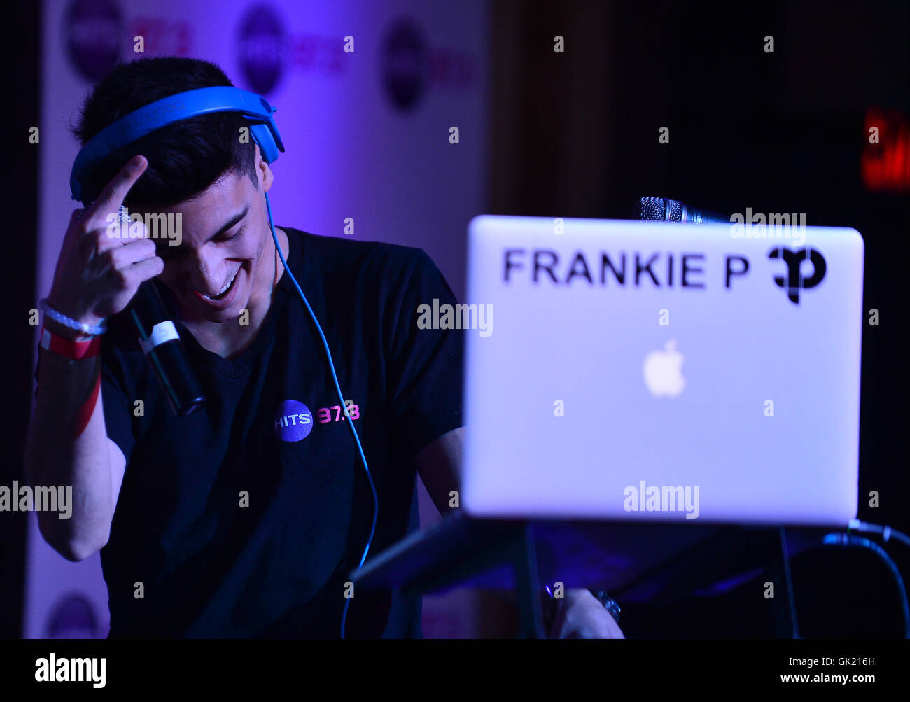 Jason Derulo esegue a 97,3 Hits Sessione in giro con Live: Dj Frankie P dove: Florida, Stati Uniti quando: 27 Apr 2016 Foto Stock