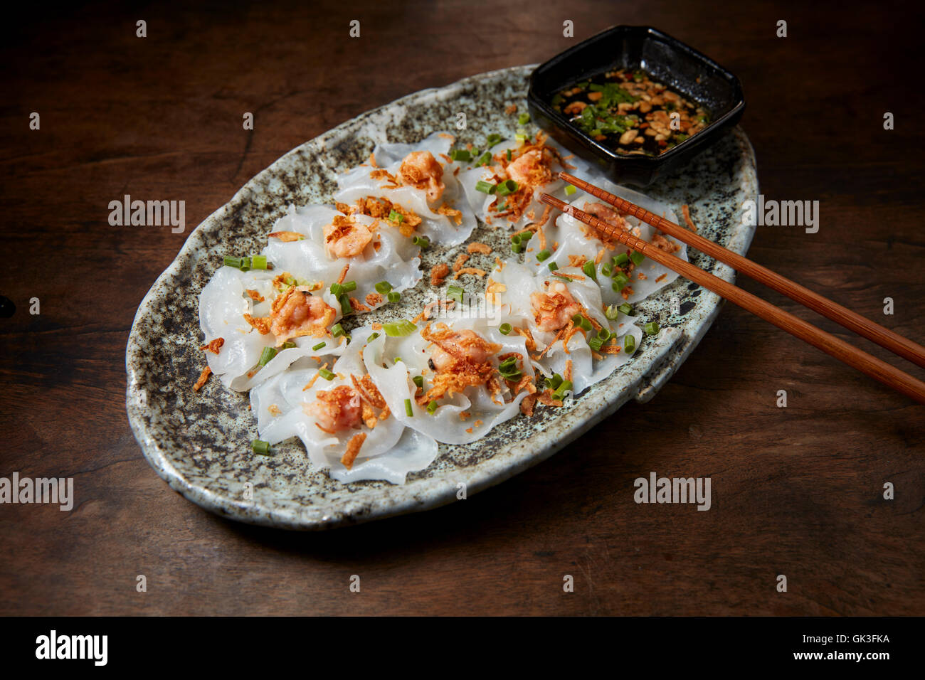 Hoi An White Rose gnocchi con gamberi e carne di maiale. Hoi An, Quang Nam Provincia, Vietnam. Foto Stock