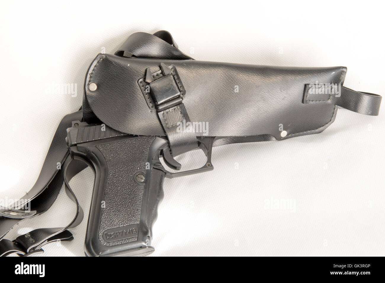 Pistola replica in una fondina con spallamento Foto Stock