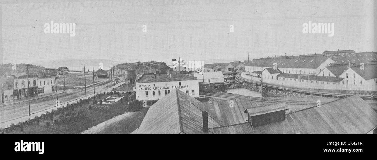La Pacific American Fisheries Plant di Bellingham, Washington, era una volta la più grande conserve di salmoni del mondo. Questa struttura ha svolto un ruolo chiave nell'industria della pesca commerciale, in particolare nella lavorazione e conservazione del salmone dell'Oceano Pacifico. Foto Stock