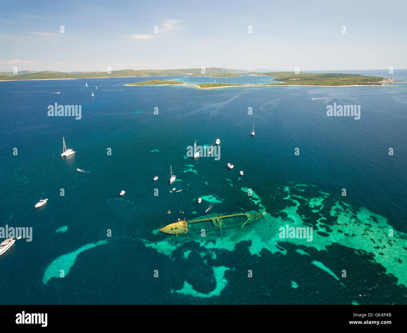 Vista aerea della nave affondata nei pressi dell'isola di Dugi otok Foto Stock