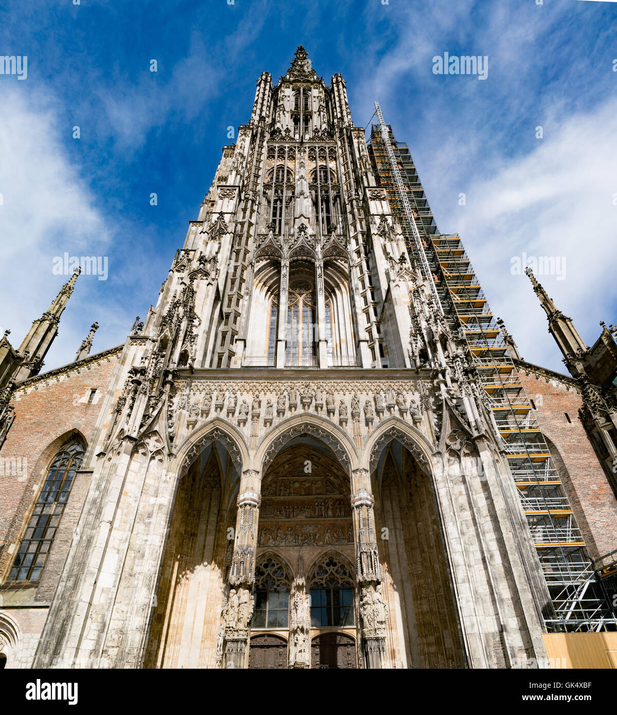 Ulm Minster (tedesco: Ulmer Münster) è una chiesa luterana si trova a Ulm in Germania. Foto Stock