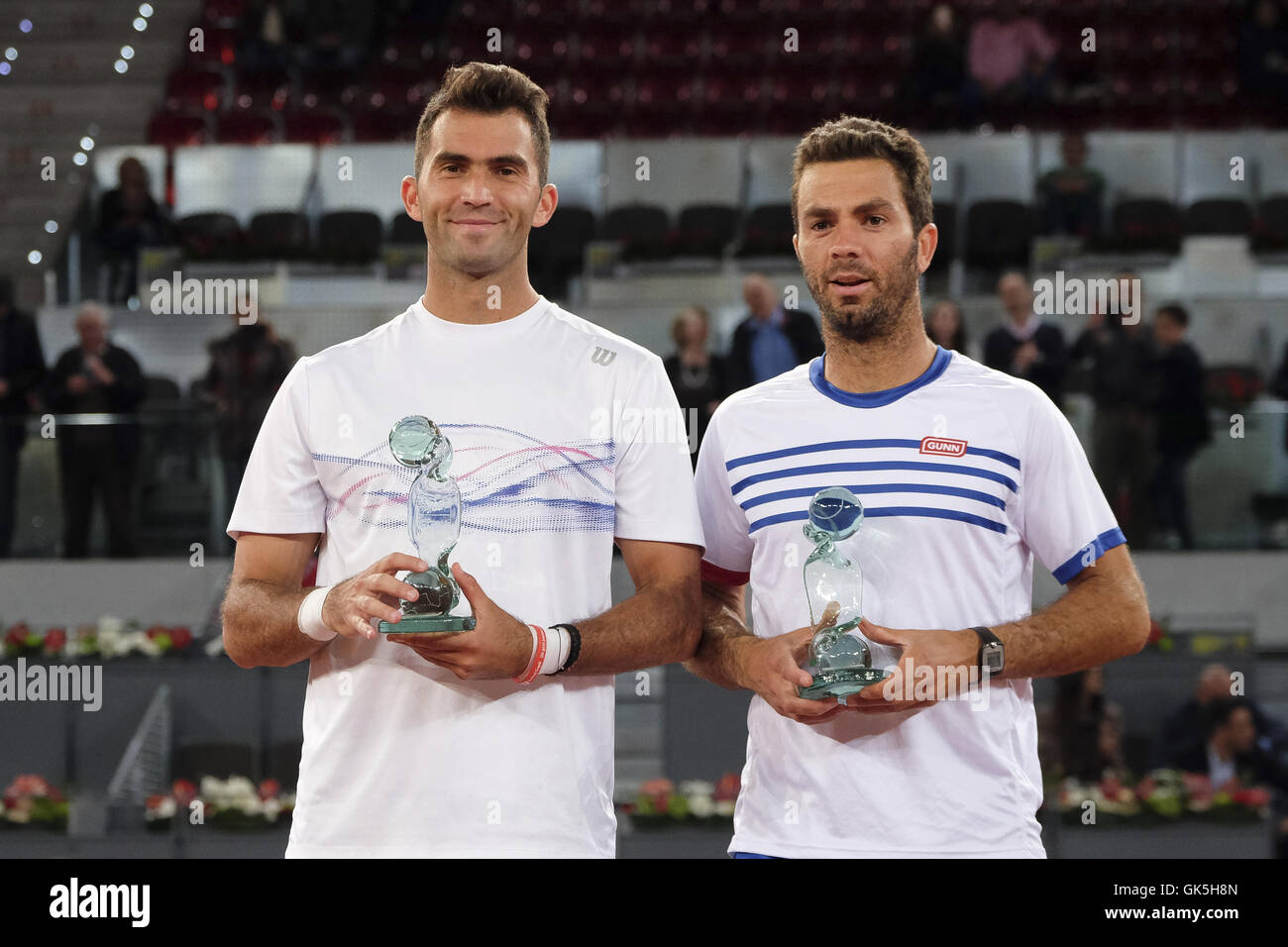 Mutua Madrid Open, Mens doppie finali - Jean-Julien Rojer/Horia Tecau v Rohan Bopanna/Florin Mergea (6-4, 7-6) con: Jean-Julien Rojer, Horia Tecau dove: Madrid, Spagna Quando: 08 Maggio 2016 Foto Stock