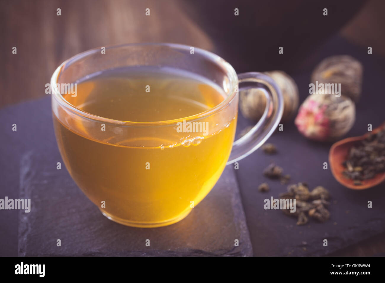 Tazza di tè sul tavolo Foto Stock