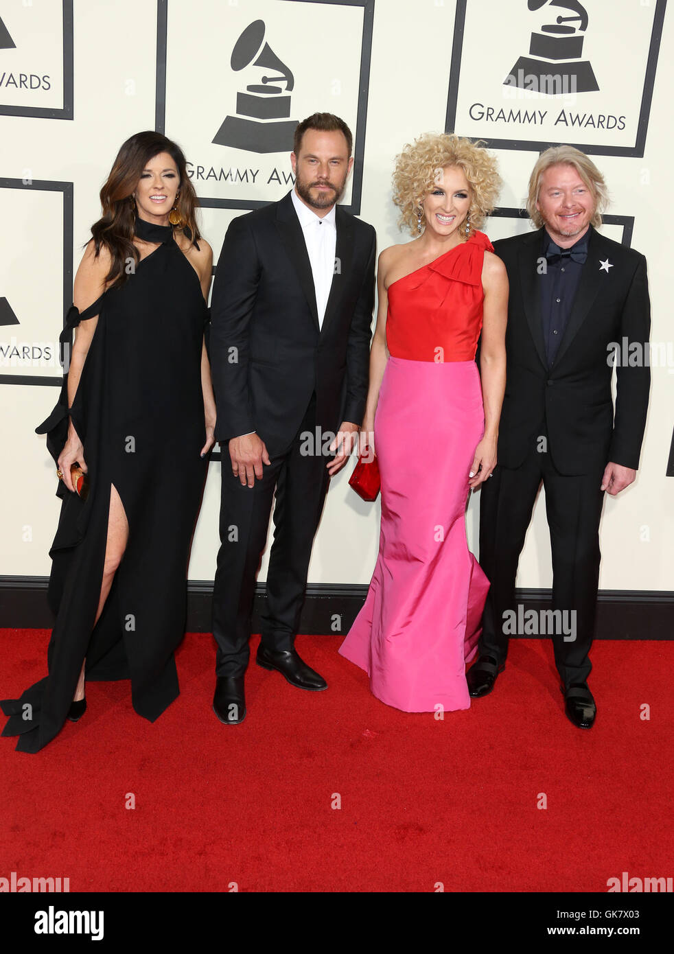58Th Annual Grammy Awards - Gli arrivi con: Karen Fairchild, Jimi Westbrook, Kimberly Schlapman e Phillip dolce della musica del gruppo piccolo grande città dove: Los Angeles, California, Stati Uniti quando: 14 Feb 2016 Foto Stock