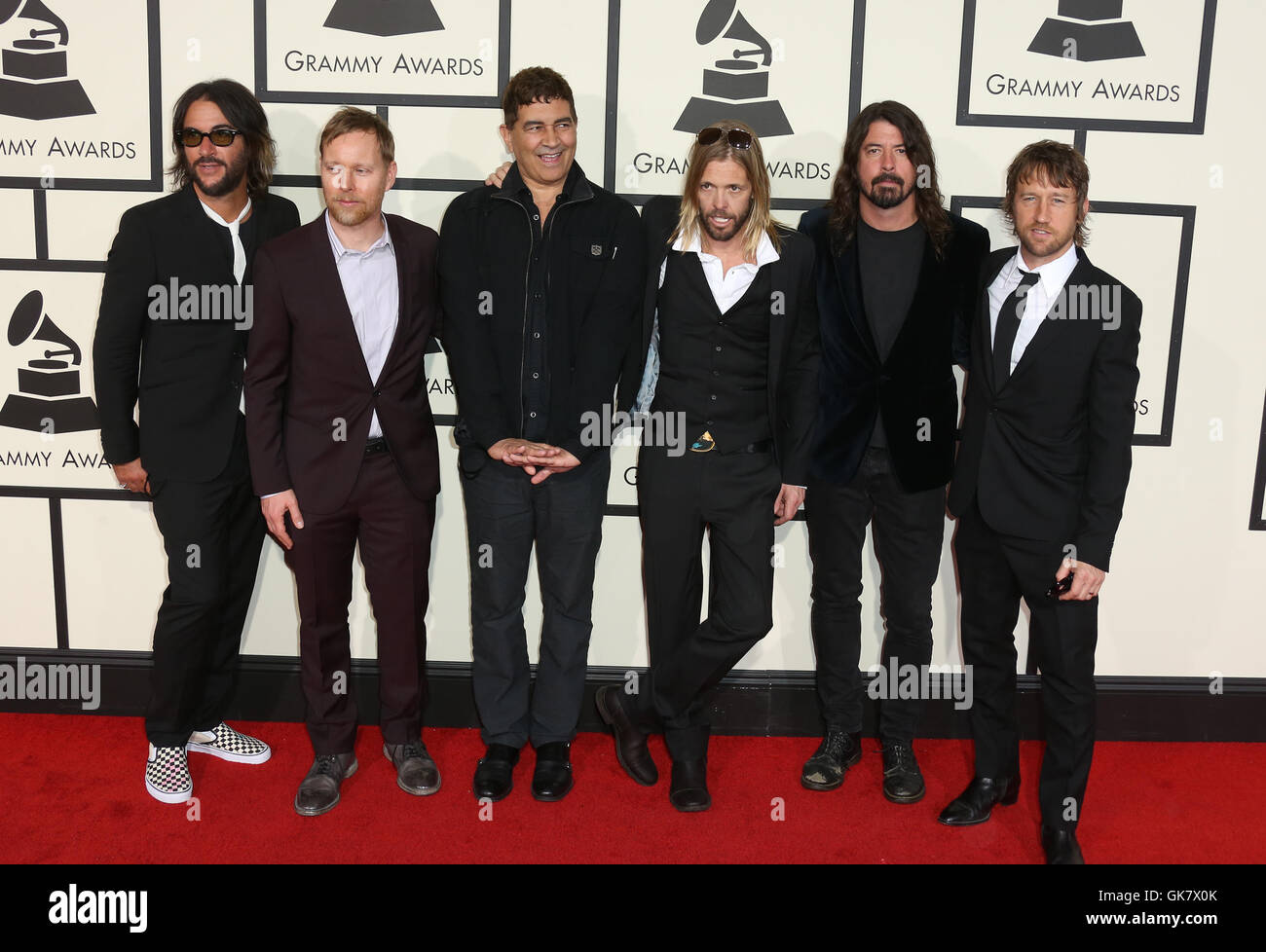 58Th Annual Grammy Awards - Gli arrivi con: Nate Mendel, Pat cospargere, Taylor Hawkins, Dave Grohl, Chris Shiflett, Franz Stahl dove: Los Angeles, California, Stati Uniti quando: 14 Feb 2016 Foto Stock