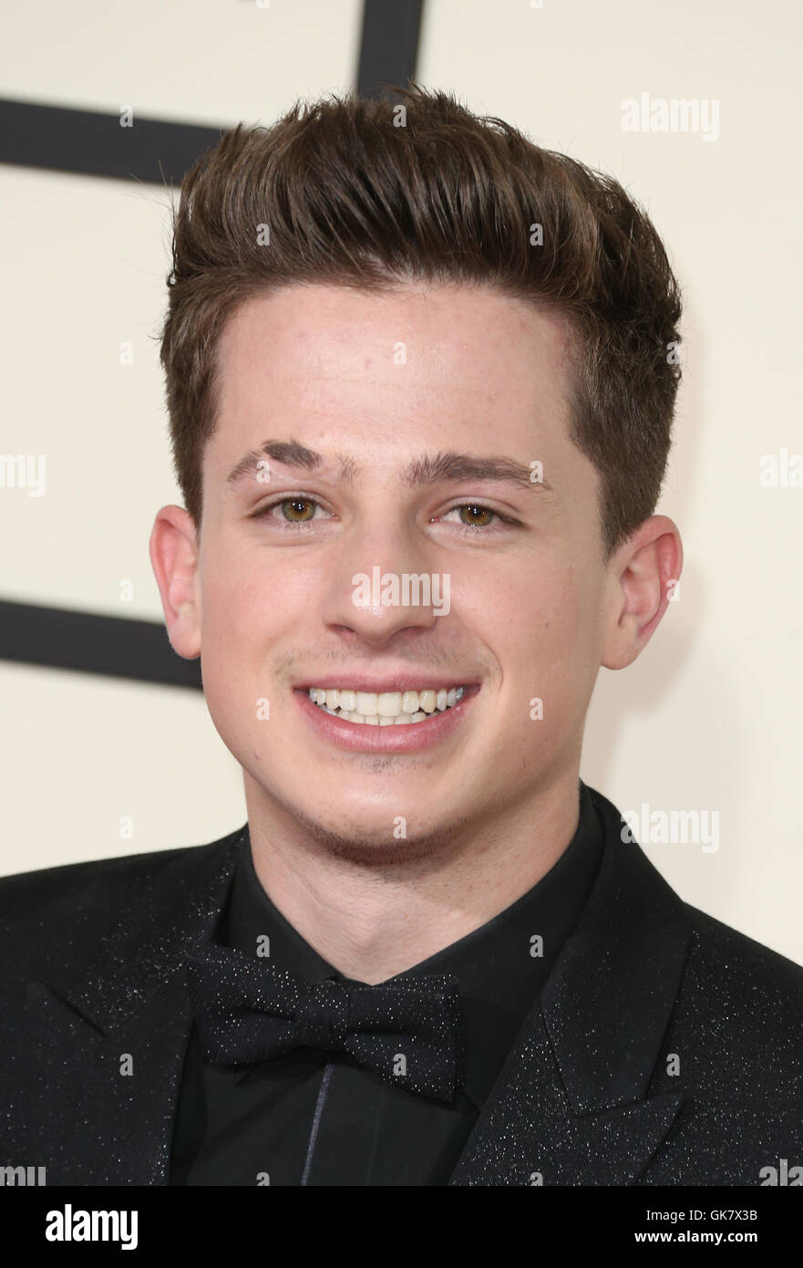 58Th Annual Grammy Awards - Gli arrivi con: Charlie Puth dove: Los Angeles, California, Stati Uniti quando: 14 Feb 2016 Foto Stock