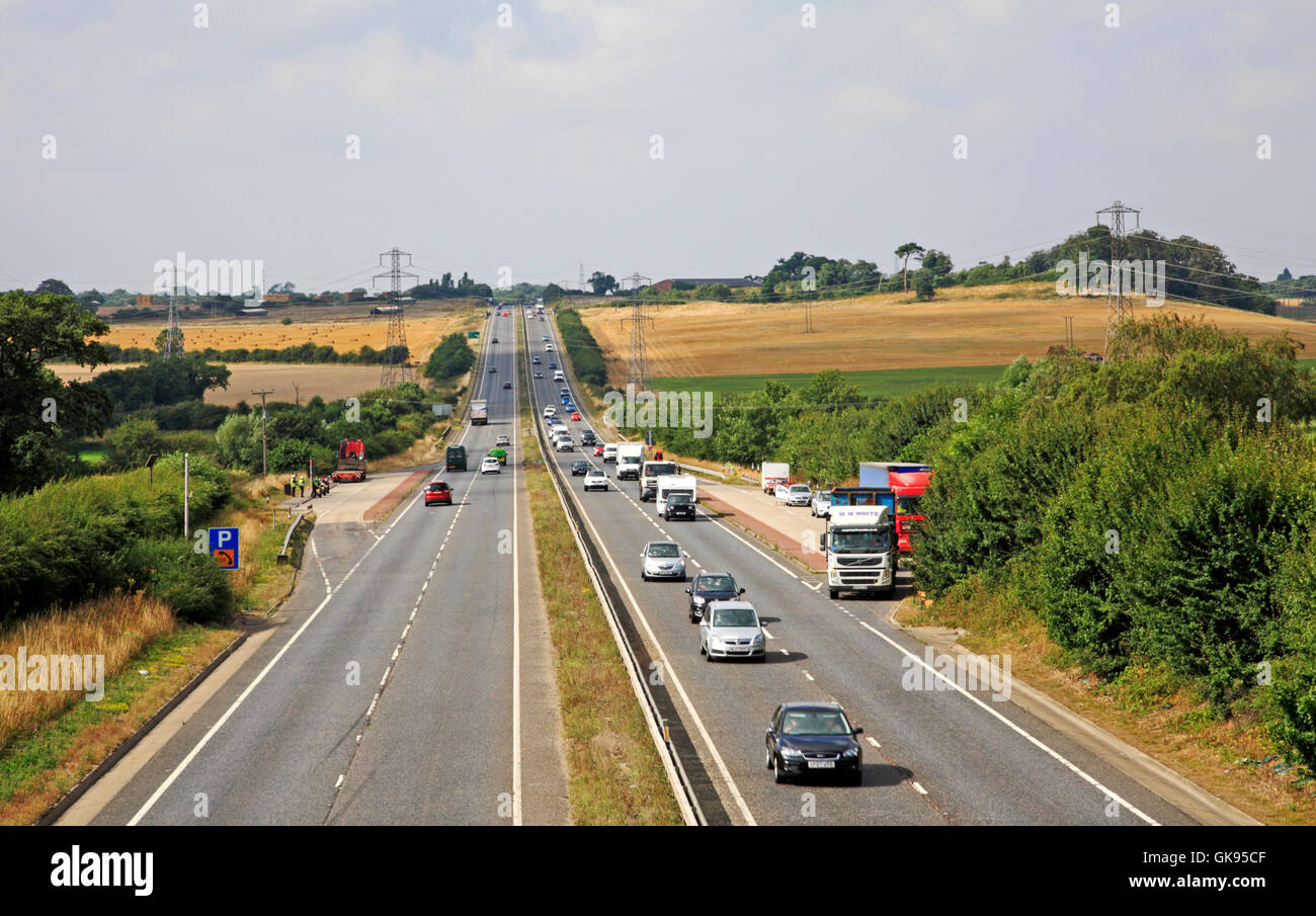 Una vista della A47 Norwich tangenziale sud in direzione ovest a Caistor St Edmund, Norfolk, Inghilterra, Regno Unito. Foto Stock